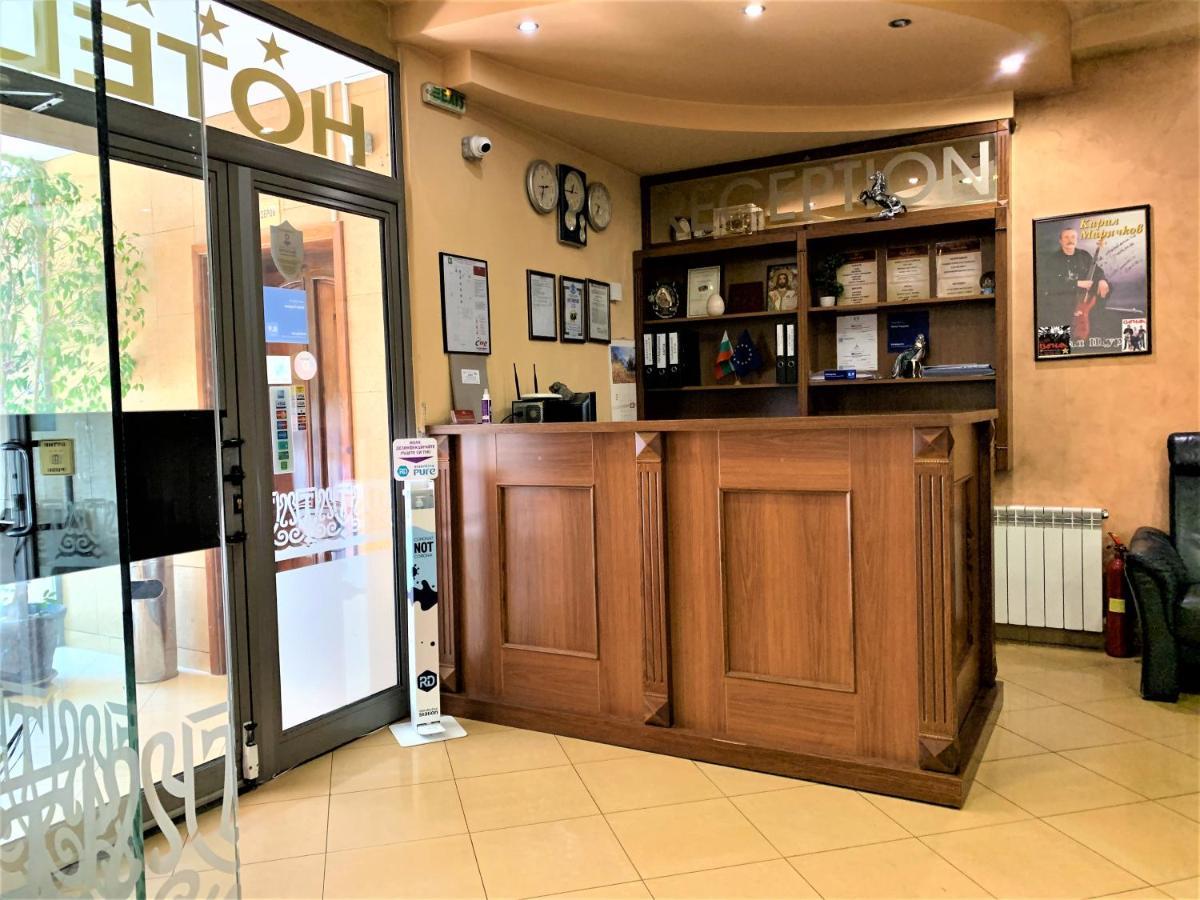 Hotel Trayana Stara Zagora Exterior foto